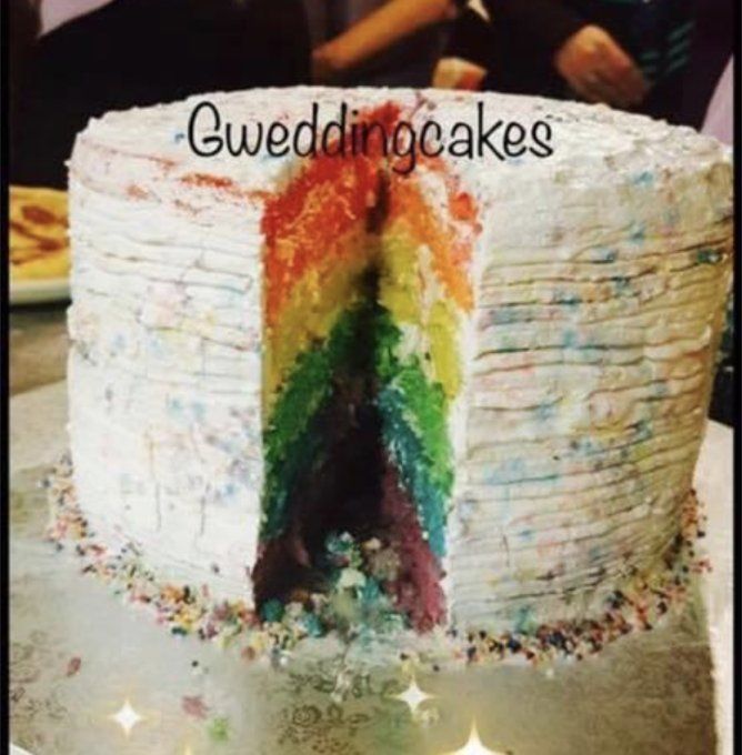 GATEAUX PERSONALISABLE  RAINBOW 