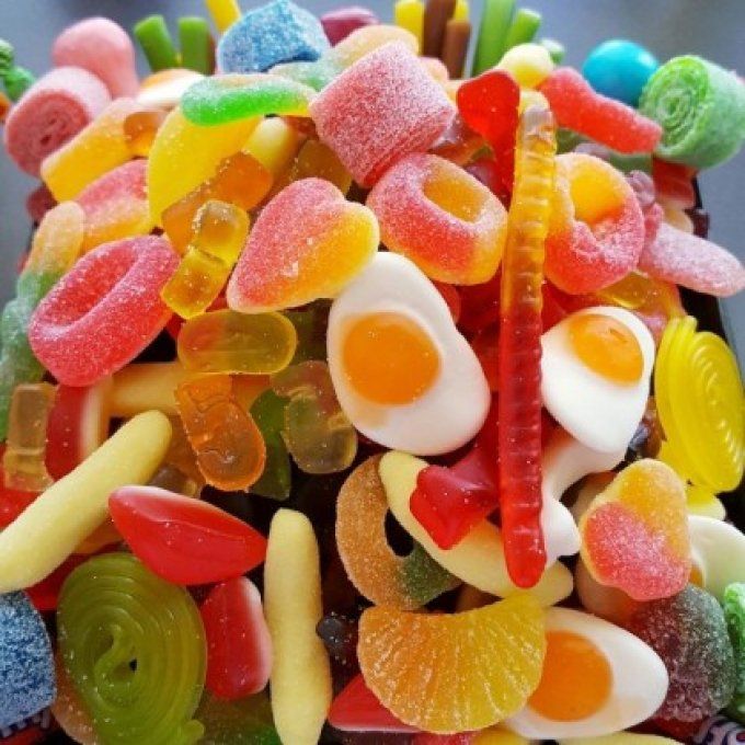 GWEDBOX DE 1 kg de bonbons haribo toutes marque melange 